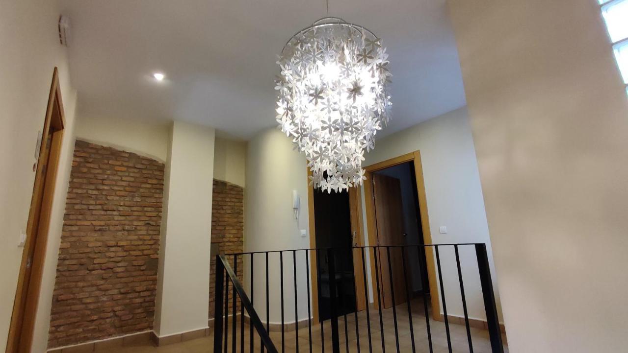 Apartamentos Turisticos Encanto Caces 외부 사진
