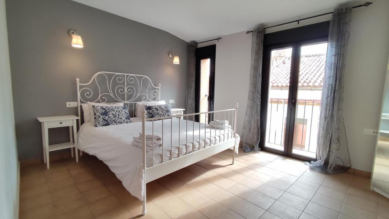 Apartamentos Turisticos Encanto Caces 외부 사진