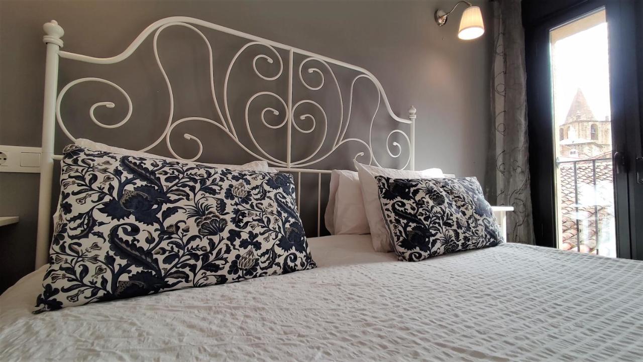 Apartamentos Turisticos Encanto Caces 외부 사진