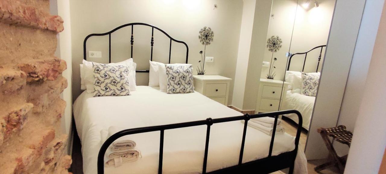 Apartamentos Turisticos Encanto Caces 외부 사진