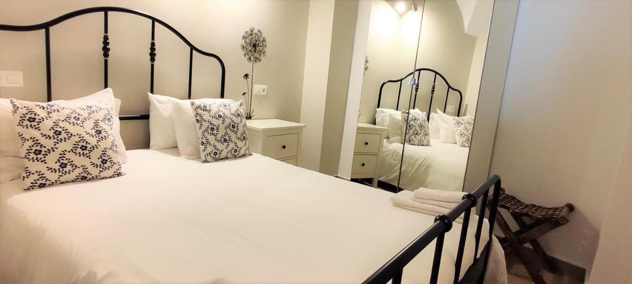 Apartamentos Turisticos Encanto Caces 외부 사진